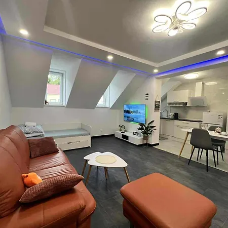 Tiffany Apartman